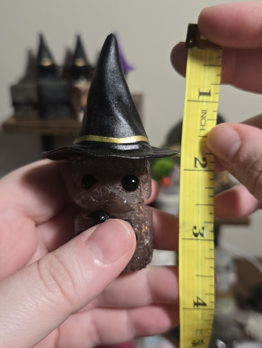 Strawberry Quartz Witch Pumpkin Crystal Hedgie Buddy - Picture 4 of 4
